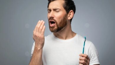 3 أدوات ونصائح مختلفة.. حلول رائحة الفم الكريهة خلال الصيام