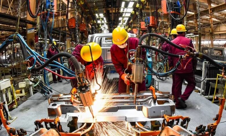 6.8% ارتفاعا في الرقم القياسي للصناعات التحويلية والاستخراجية خلال ديسمبر 2025