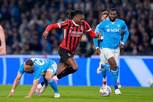 آرسنال يضع 75 مليون يورو على طاولة التفاوض مع ميلان لضم لياو