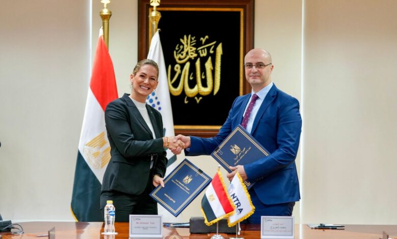 القومي لتنظيم الاتصالات يمنح تراخيص جديدة لتقديم خدمات إنترنت الأشياء للسيارات في مصر إلى مرسيدس-بنز إيجيبت للتجارة