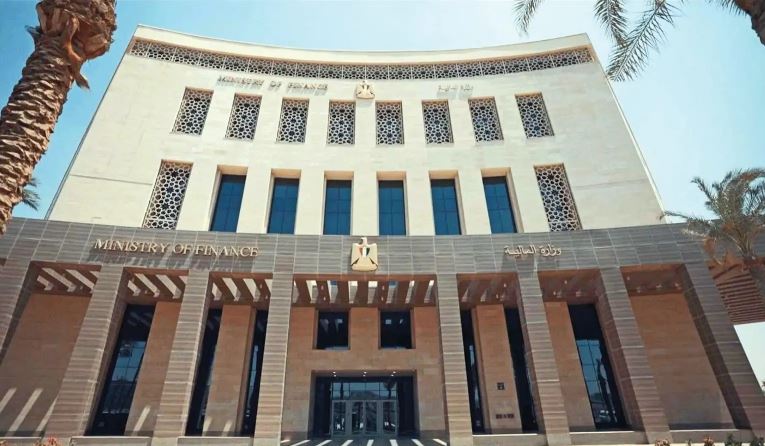 المالية: طرح سندات خزانة وصكوك بقيمة 43 مليار جنيه