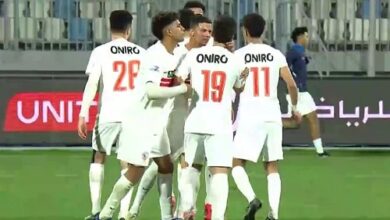 بالصور.. مشادة كلامية بين عبد الله وحسام عبد المجيد