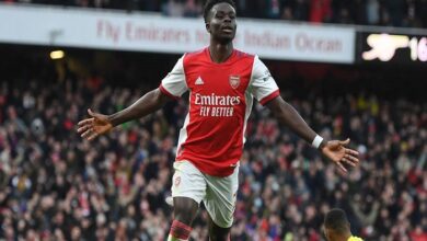 بوكايو ساكا يمدد تعاقده مع أرسنال