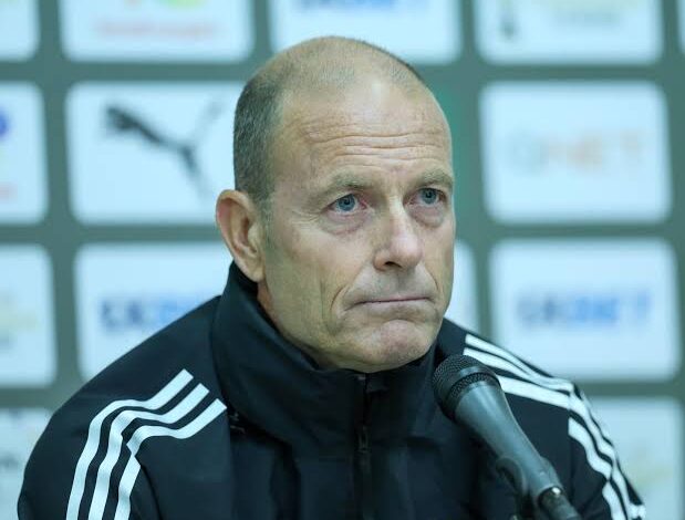 بيكهام وكوكا يعودان لحسابات توروب أمام سموحة