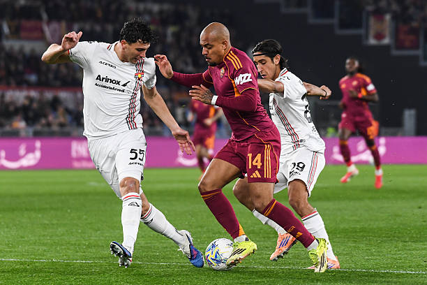 روما يتخطى كريمونيزي بثلاثية ويقتنص المركز الثالث