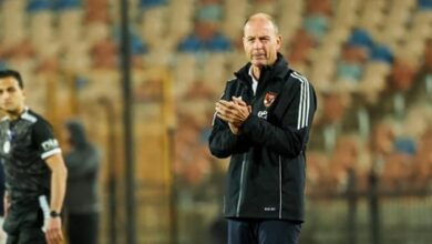 طاهر وعثمان يقودان تشكيل الأهلي أمام زد