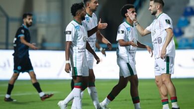 كوكا يواصل هوايته في هز الشباك بالتسجيل أمام الفتح