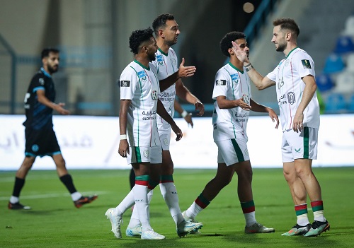 كوكا يواصل هوايته في هز الشباك بالتسجيل أمام الفتح