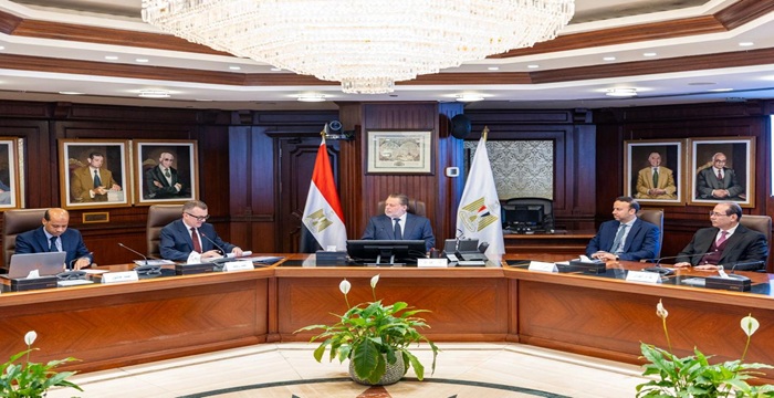 محافظ البنك المركزي يبحث مع وزير التخطيط أوجه التعاون المشترك