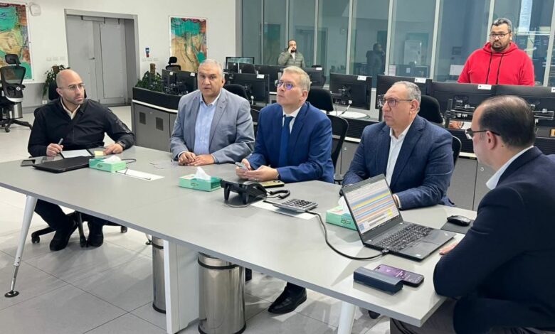 وزير البترول يزور مركز التحكم بالشبكة القومية للغاز الطبيعي