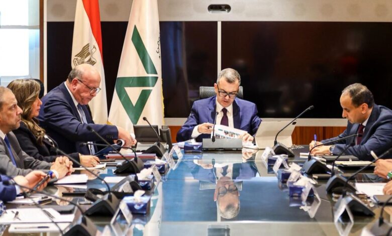 وزير التخطيط: تعزيز مساهمة بنك الاستثمار القومي في المشروعات ذات العائد التنموي