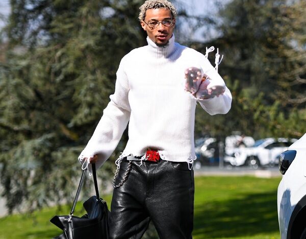 إيكيتيكي ينضم لمعسكر فرنسا رغم إصابته أمام برايتون