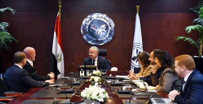 الهيئة العامة للاستثمار وبنك HSBC يبحثان خطط الترويج الخارجي للاستثمار في مصر