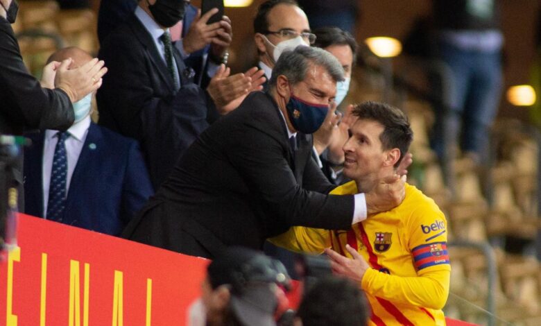 تشافي: لابورتا لا يرغب في عودة ميسي إلى برشلونة