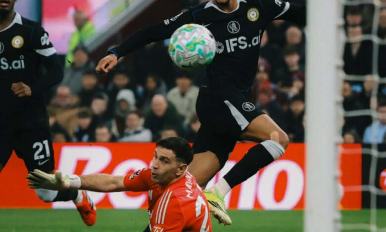 تشيلسي يستعيد انتصاراته في الدوري الإنجليزي بريمونتادا مثيرة ضد أستون فيلا