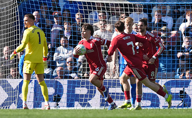 تعادل مثير يحسم الشوط الأول بين ليفربول وبرايتون