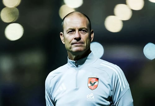 توروب يعيد حساباته في الأهلي بعد التعثر أمام زد