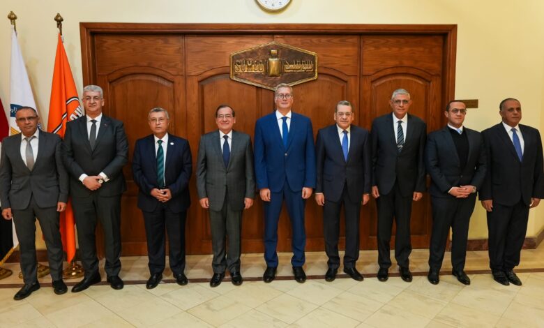 رئيس شركة سوميد: نقل 365 مليون برميل بترول خام خلال 2025