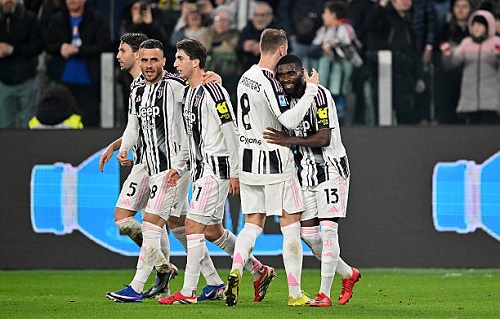 صراع أوروبي على كامبياسو.. برشلونة يزاحم السيتي لضم نجم يوفنتوس