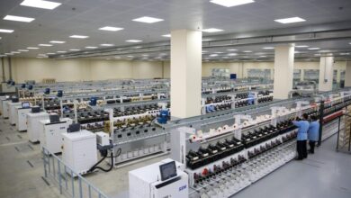 مصانع الملابس والغزل والنسيج تؤجل زيادة أسعار التوريد.. وارتفاعات تصل لـ50% بعد موسم عيد الفطر