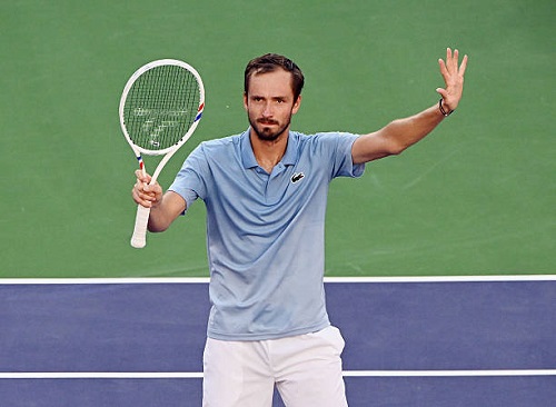 ميدفيديف يعود لقائمة العشرة الأوائل في التصنيف العالمي للاعبي التنس