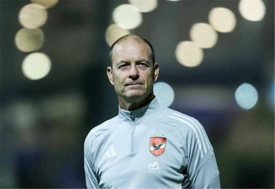 ميدو: توروب مدرب عادي.. ولا يوجد لاعب ممتع في الأهلي