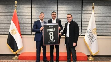 وزارة الشباب والرياضة وشركة استادات تبحثان سبل تعزيز التعاون المشترك