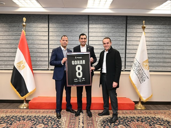 وزارة الشباب والرياضة وشركة استادات تبحثان سبل تعزيز التعاون المشترك