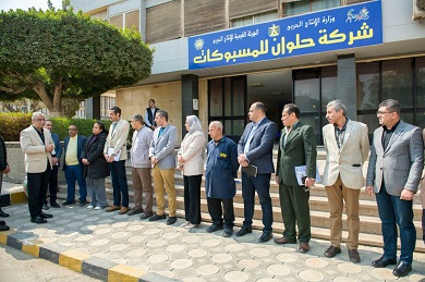 وزير الإنتاج الحربي يوجه بدارسة مقترح عامل بشركة حلوان للأجهزة المعدنية لتطوير أحد خطوط الإنتاج