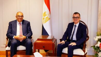 وزير التخطيط يبحث مع المبعوث الأممي لتمويل التنمية آليات توسيع أدوات التمويل المبتكر