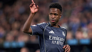 وكيل فينيسيوس يحسم الجدل: لا نفكر في الدوري السعودي