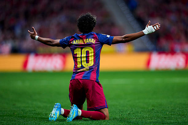 أجويرو: يامال الأفضل في العالم ولا مقارنة بينه وبين أي لاعب.. ربما مبابي فقط