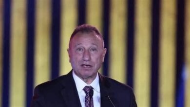 الخطيب يهنئ لاعبي الأهلي بعد الفوز بكأس مصر لكرة اليد