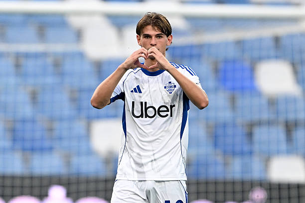 باز يحسم الجدل: لا مفاوضات مع إنتر وتركيزي الكامل مع كومو