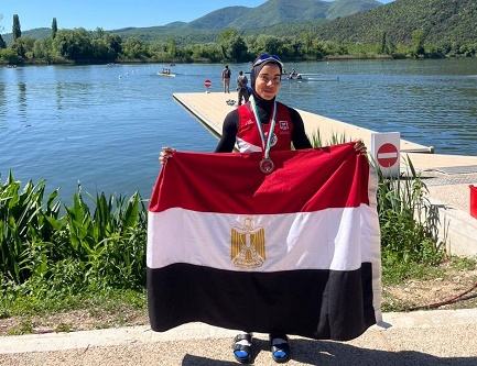 برونزية تاريخية لهدى فهمي في بطولة إيطاليا الدولية للتجديف الكلاسيك.. والقماطي يشيد بالإنجاز