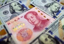 تراجع جديد للدولار أمام اليوان الصيني في تعاملات اليوم