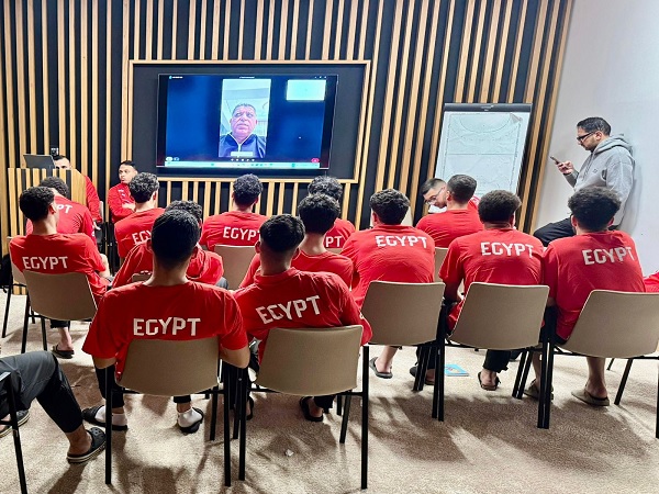 خالد فتحي يطالب أبطال 2008 بالفوز على إسبانيا واعتلاء القمة