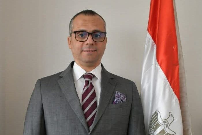 عصام سراج يقترب من تولي إدارة التعاقدات في الأهلي