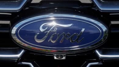 فورد تستدعي 1.4 مليون شاحنة لإصلاح مشكلة في ناقل الحركة