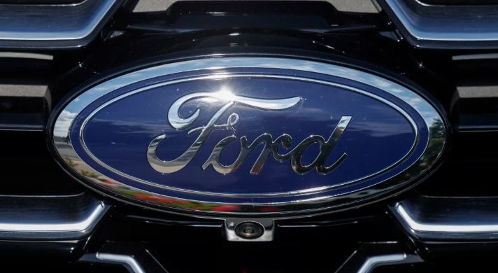 فورد تستدعي 1.4 مليون شاحنة لإصلاح مشكلة في ناقل الحركة