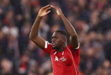 كوناتي يقترب من البقاء مع ليفربول