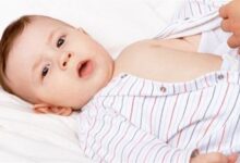 مع استقرار درجات الحرارة.. كيف نخفف ملابس الأطفال بأمان؟‬