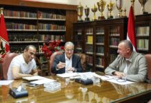 وسط أنباء غضبه.. الخطيب يستعرض تطورات ملف الكرة مع ياسين منصور وعبد الحفيظ