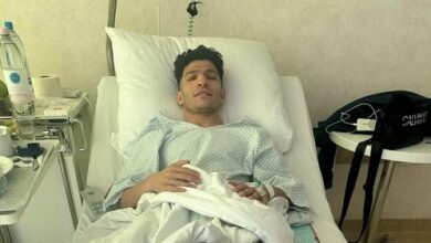 منتخب مصر يطمئن على إسلام عيسى بعد خضوعه لجراحة الرباط الصليبي