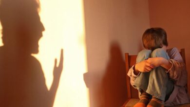 هل تخلق التربية القاسية أطفالا مؤذين في المستقبل؟