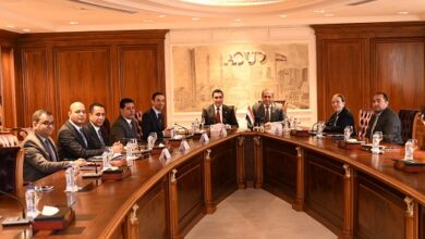 وزير الشباب والرياضة يلتقي رئيس شركة العاصمة الجديدة لمتابعة التعاون المشترك