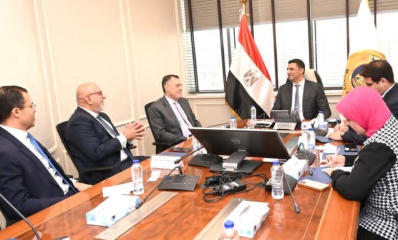 وزير الصناعة: نستهدف زيادة عدد المطورين الصناعيين من 11 إلى 30 مطورا