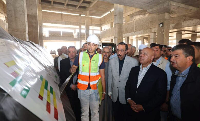 وزير النقل يتابع أعمال تنفيذ المحطات وجسر السكة بالخط الثاني للقطار الكهربائي السريع