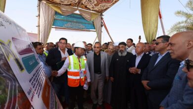 وزير النقل يشهد التشغيل التجريبي لكوبري أعلى مزلقان أبو شوشة بقنا